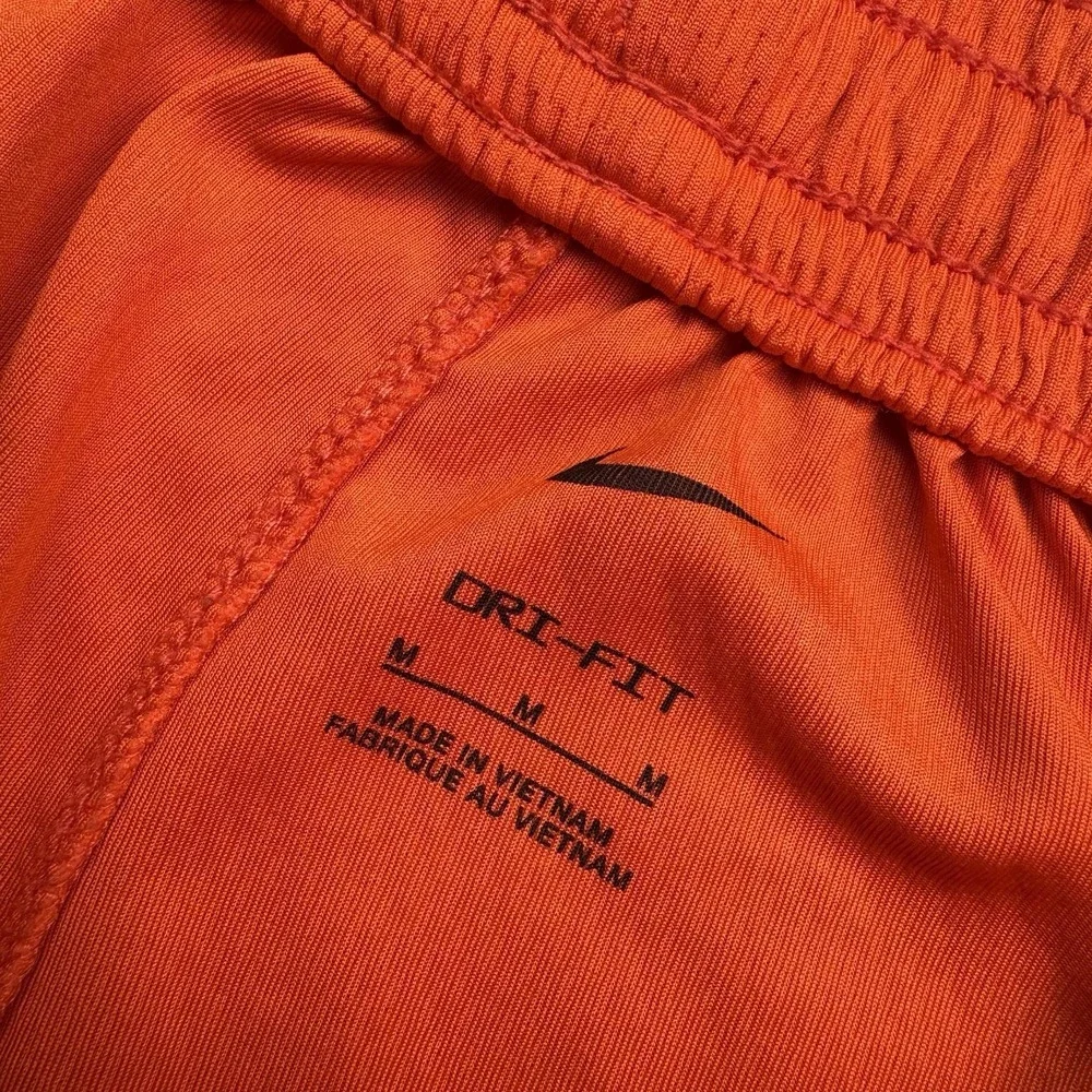 Nike Air Shorts Womens Medium Athletic Breathable Lightweight Stretch Orange